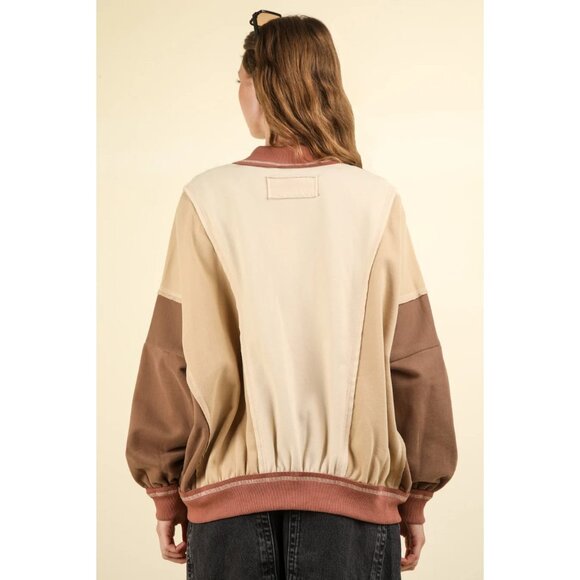 New In Oversized Colorblock Exposed Seam Jacket in Cream Mix - Picture 3 of 15